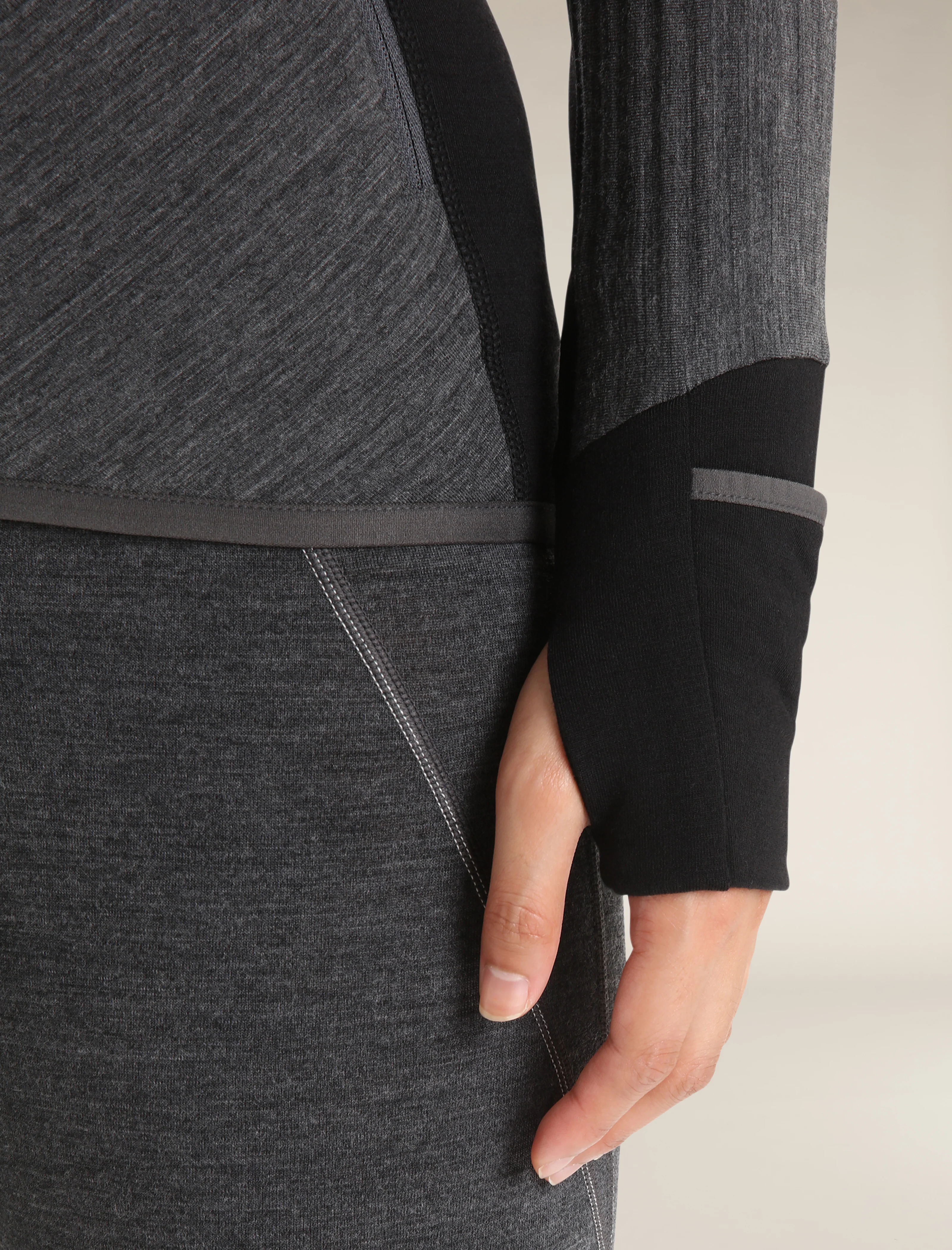 Women's Descender Long Sleeve Zip Jacket - Image 8