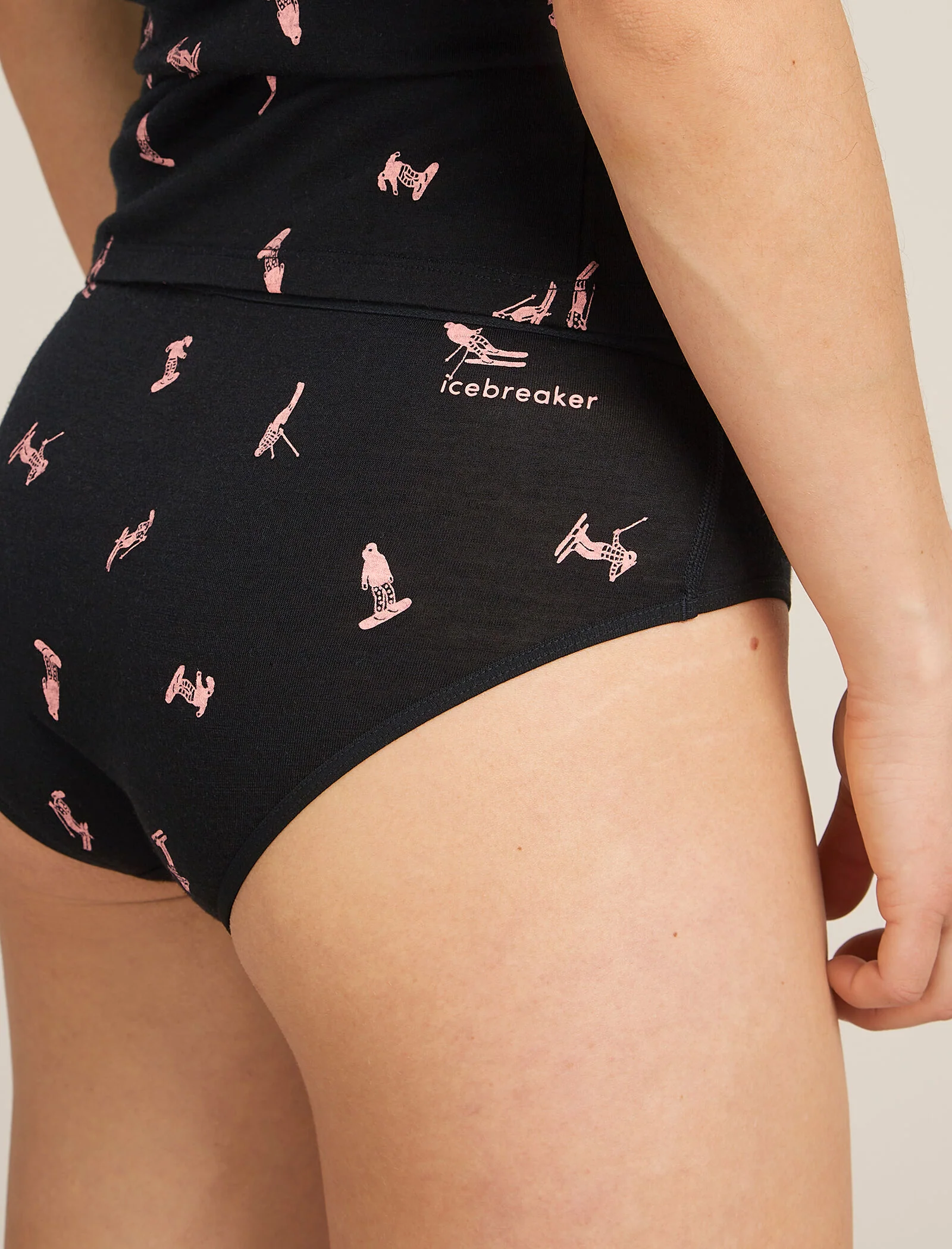150 Siren Hipkini Snow Day - Image 7