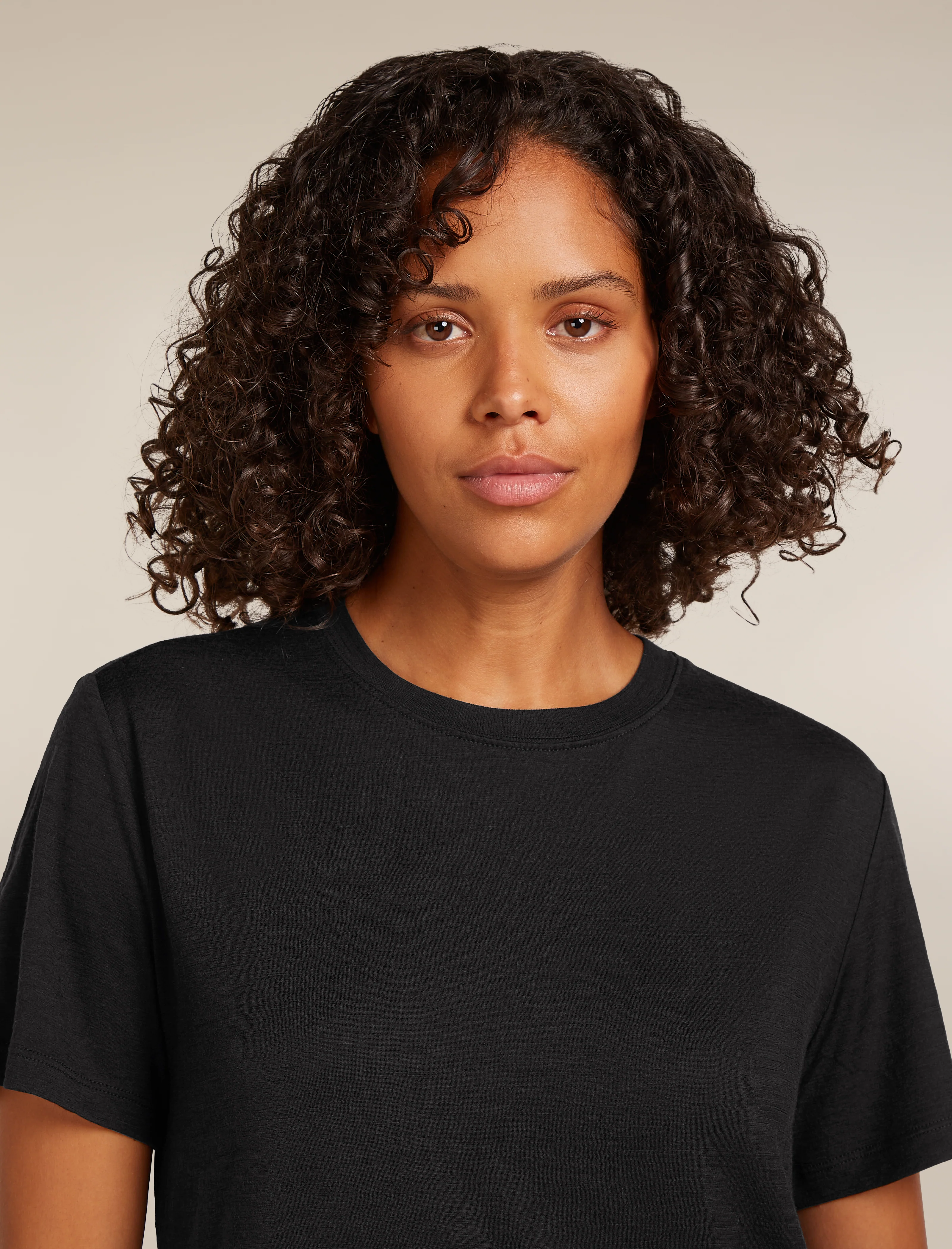 150 Tech Lite Relaxed T-shirt - Image 6
