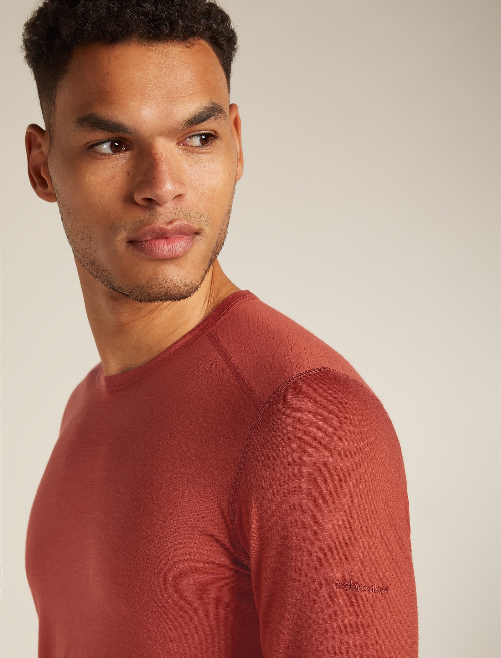 Men's Merino 200 Oasis Long Sleeve Crew Thermal Top - Image 5