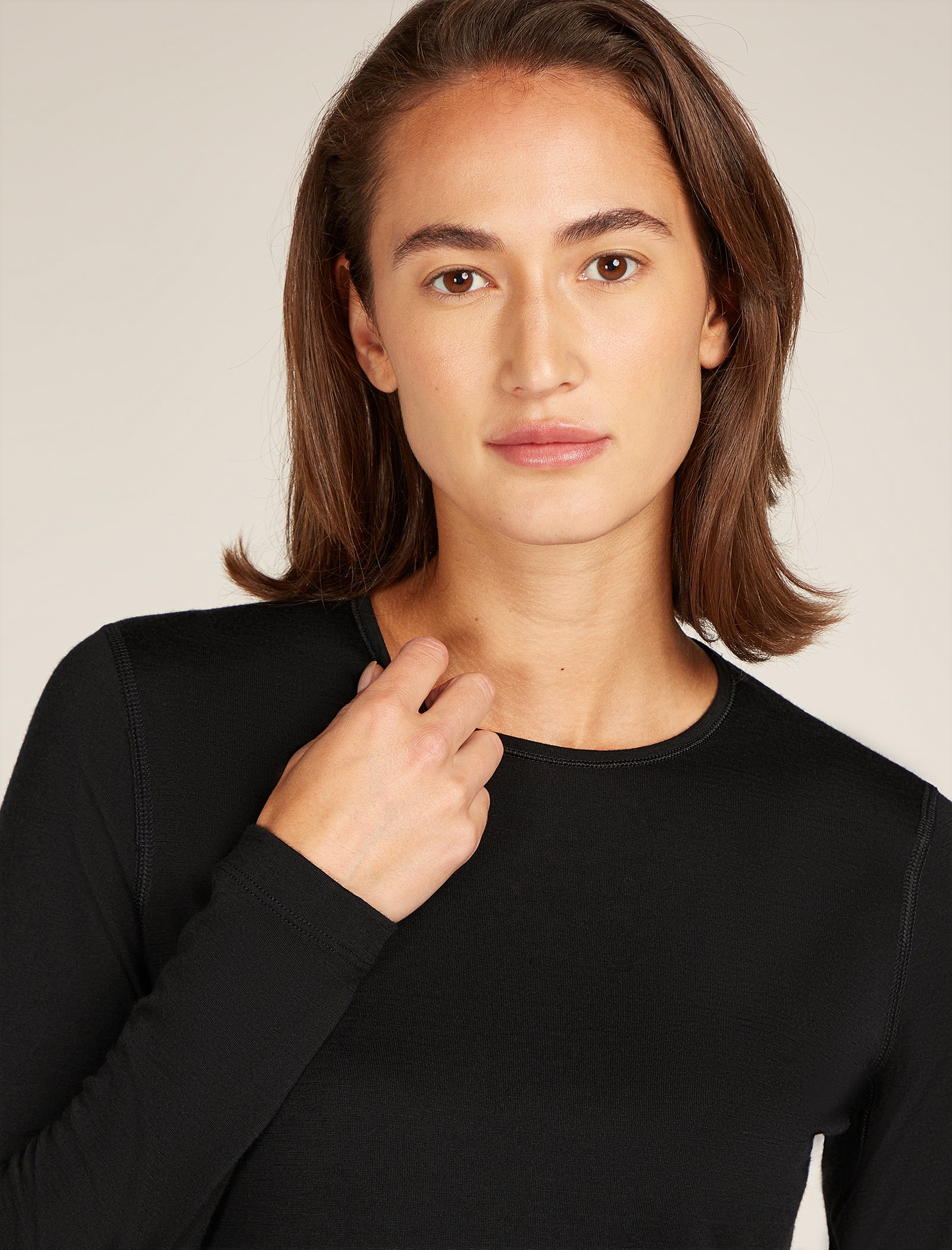 Women's Merino 200 Oasis Long Sleeve Crew Thermal Top - Image 6