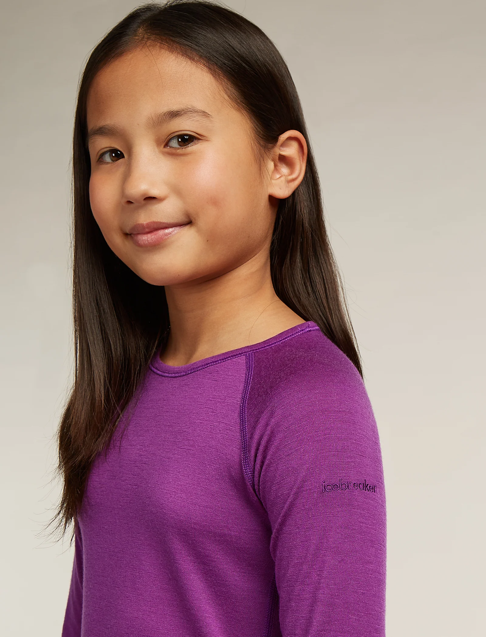 Kids’ Merino 200 Oasis Long Sleeve Crew Thermal Top - Image 4