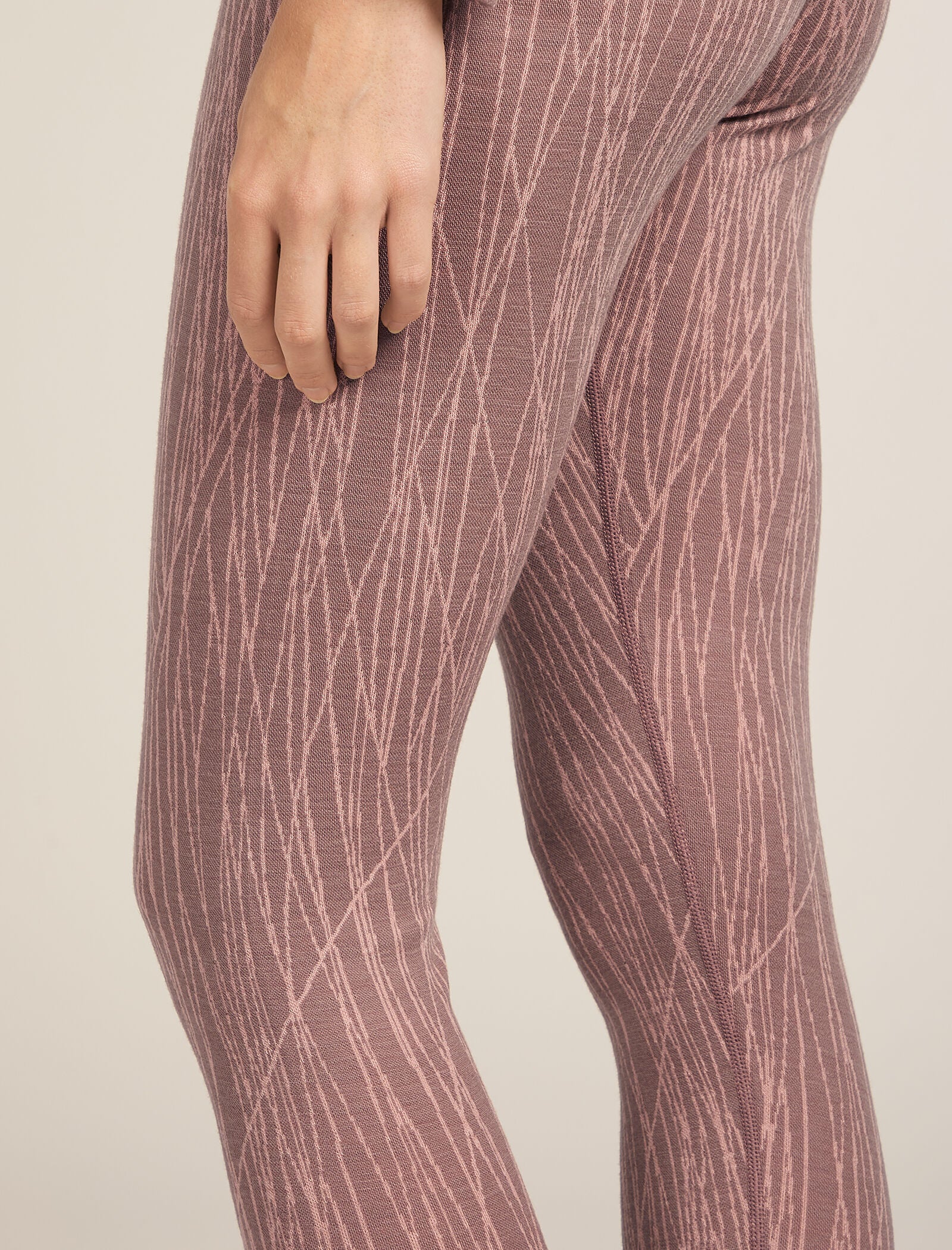260 Tech Vertex High Rise Thermal Leggings Delta Lines - Image 5