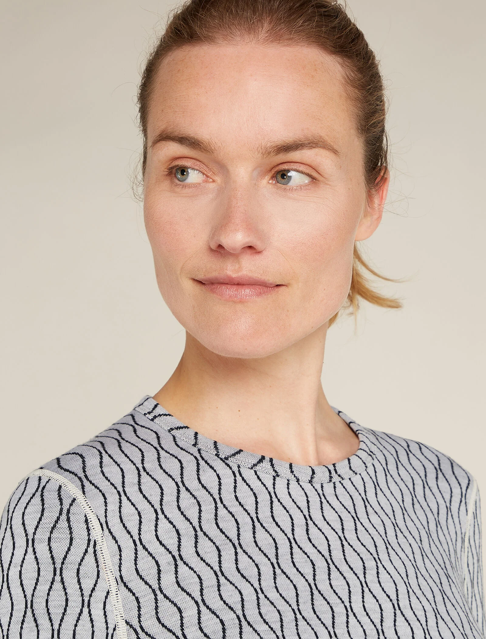 Women's Merino 260 Vertex Long Sleeve Crew Thermal Top On-Piste - Image 6