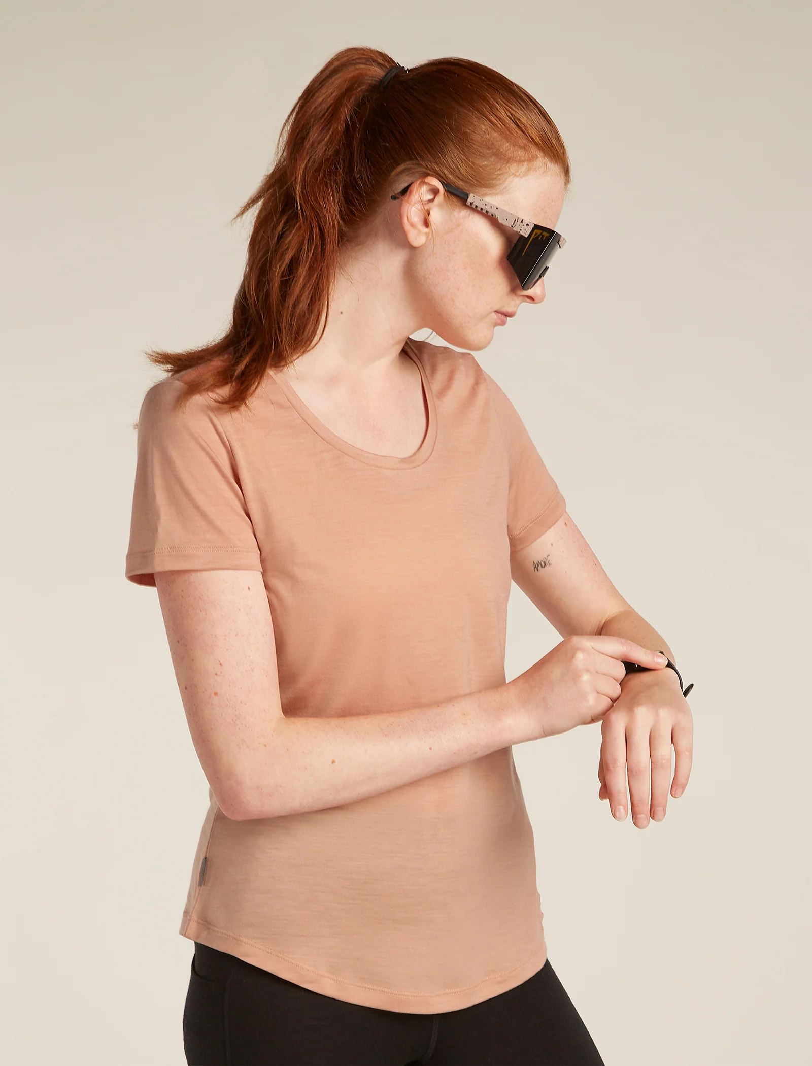 Women's Merino Blend 125 Cool-Lite⢠Sphere Short Sleeve Scoop T-Shirt - Image 4