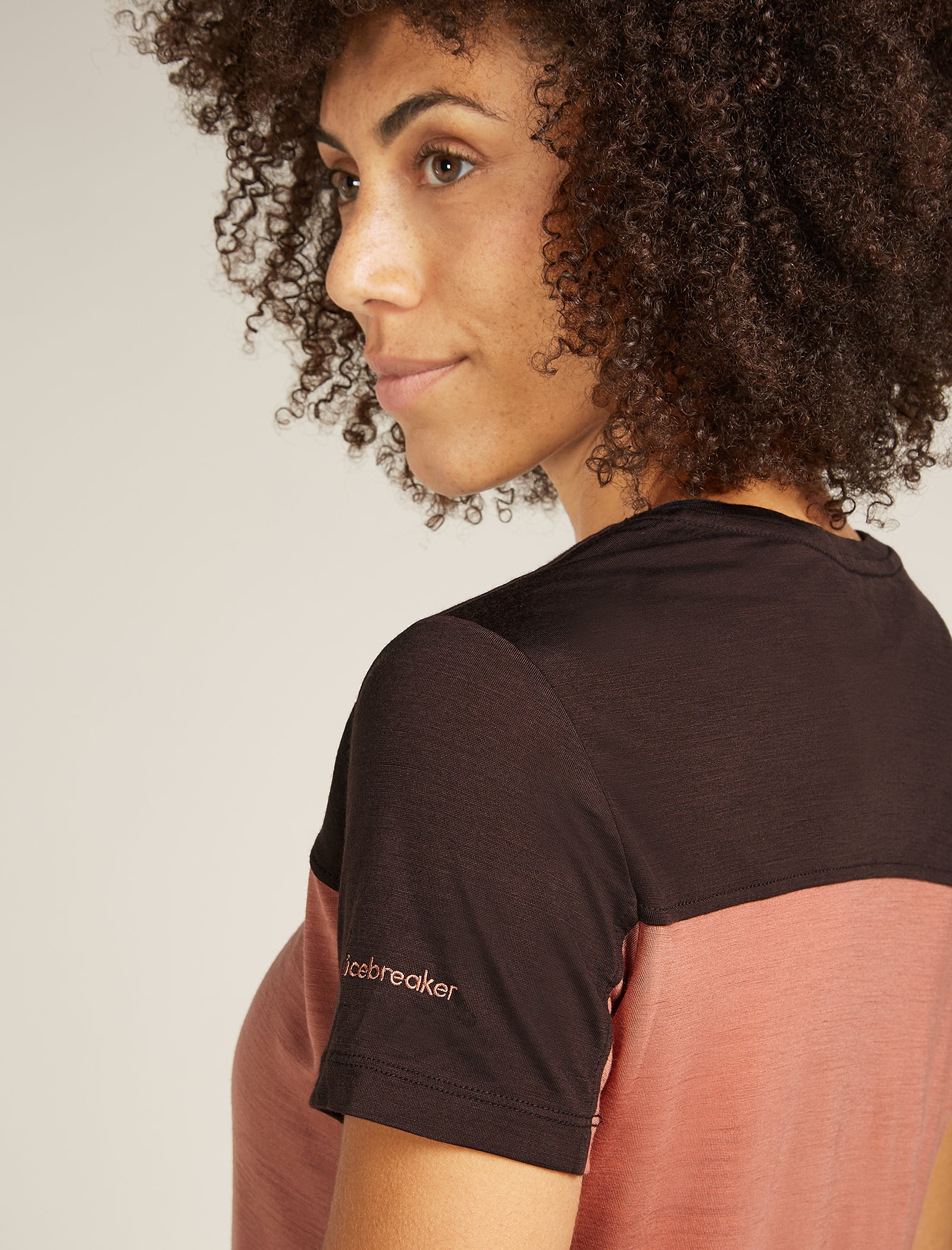 Women's Merino Blend 125 Cool-Lite™ Sphere Short Sleeve T-Shirt Colour Block - Image 6