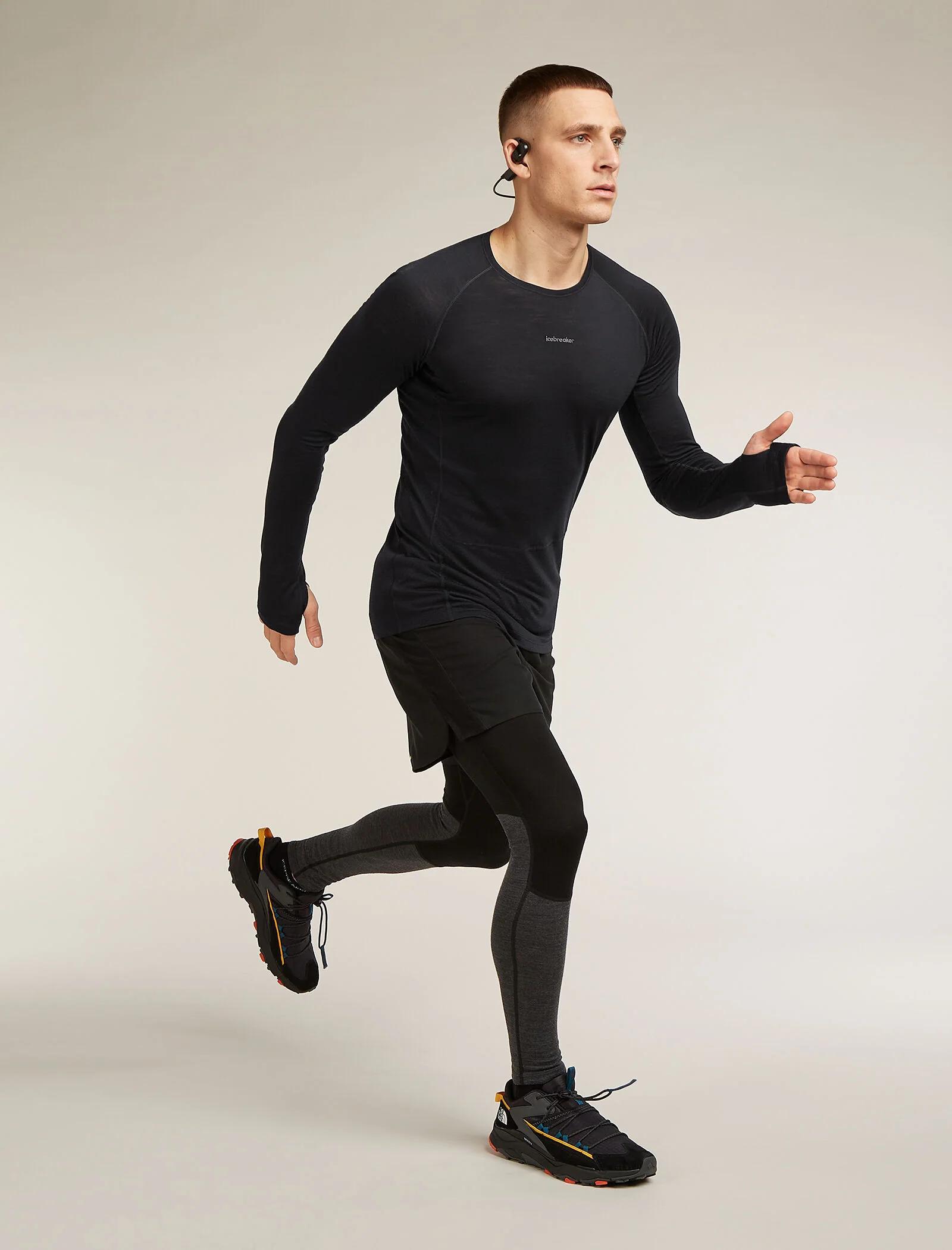 Men's Merino Blend 125 ZoneKnit⢠Long Sleeve Crew Thermal Top - Image 4