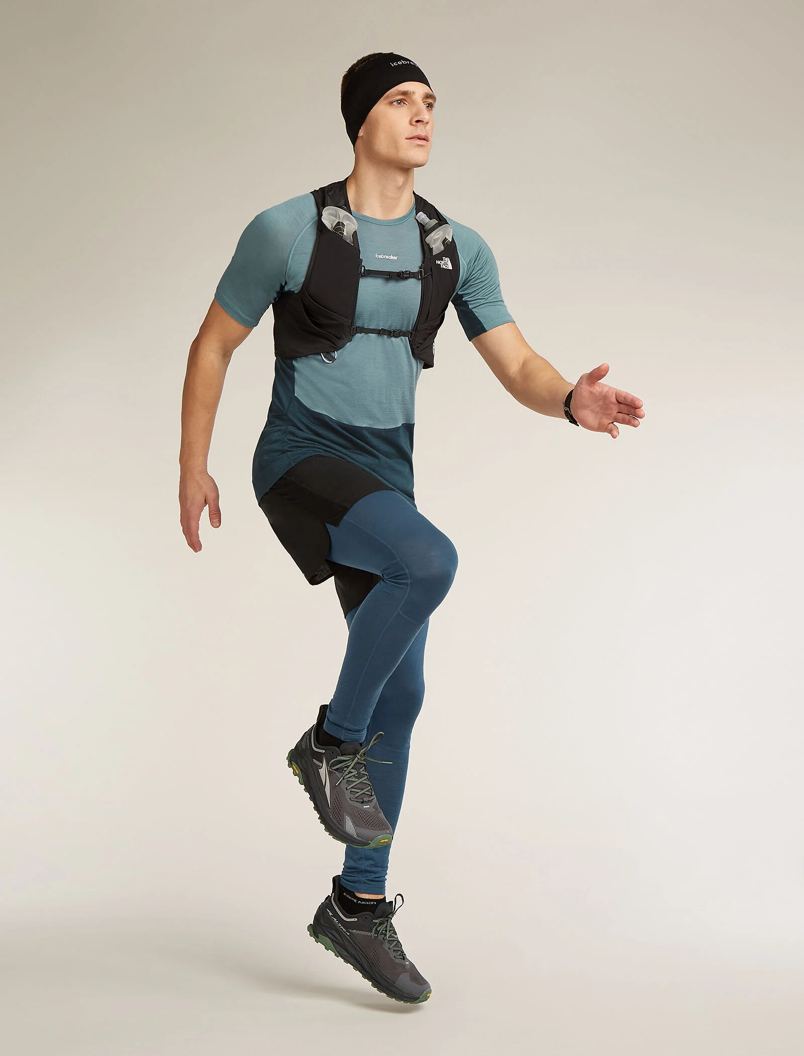 Men's Merino Blend 125 ZoneKnit⢠Short Sleeve Crew Thermal Top - Image 4