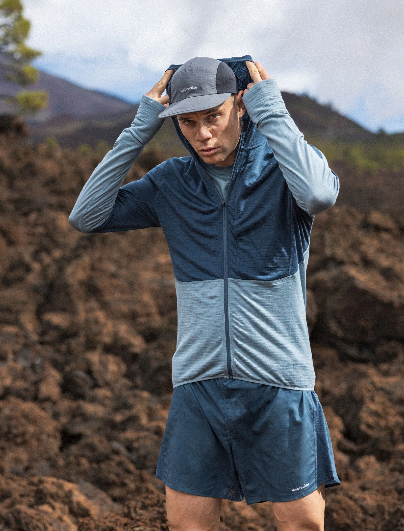 Men's Merino Blend 200 Realfleece⢠Descender Long Sleeve Zip Hoodie - Image 5