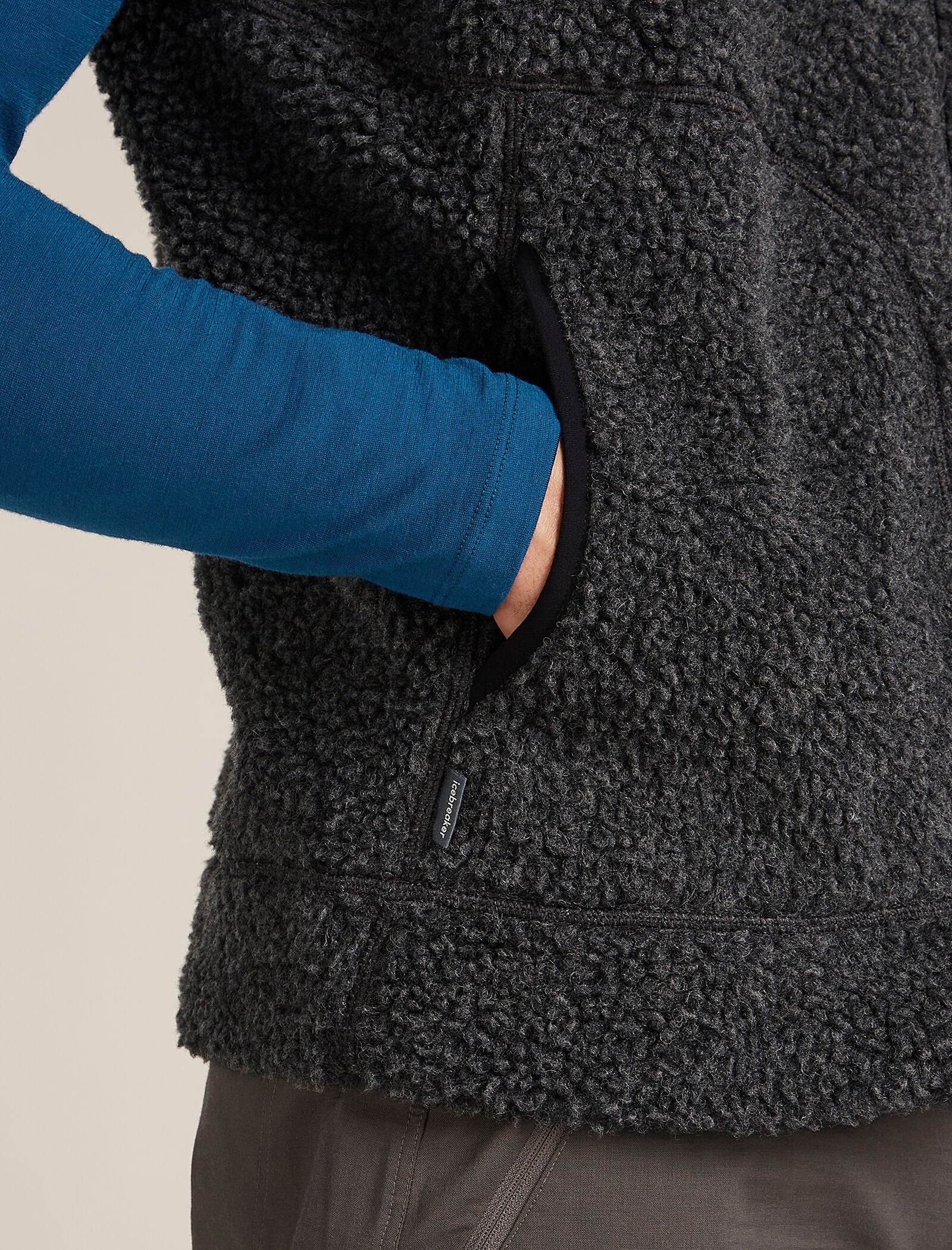 960 High Pile Vest - Image 7