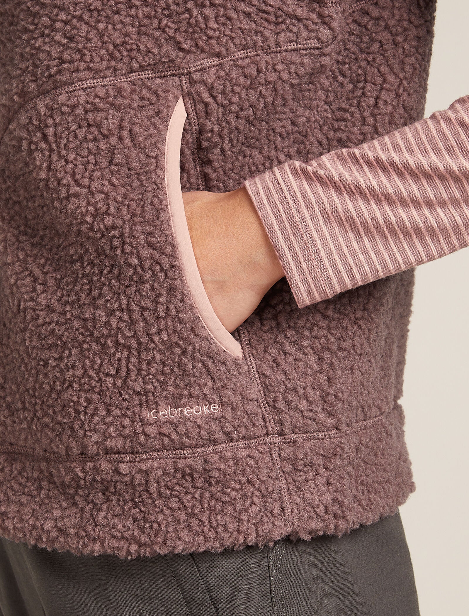 Women's Merino Blend 960 RealFleece⢠High Pile Vest - Image 5