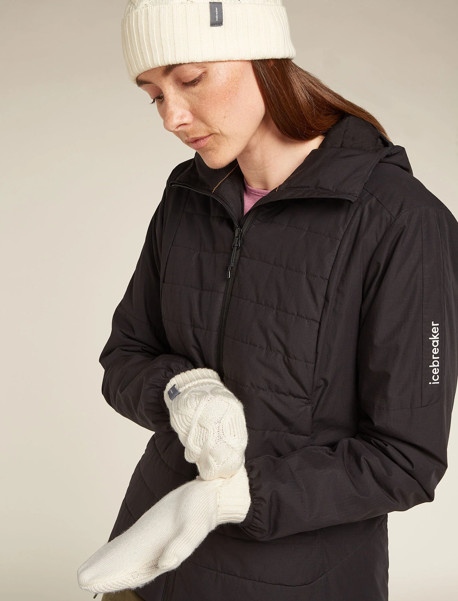 Unisex Merino Cable Knit Mittens