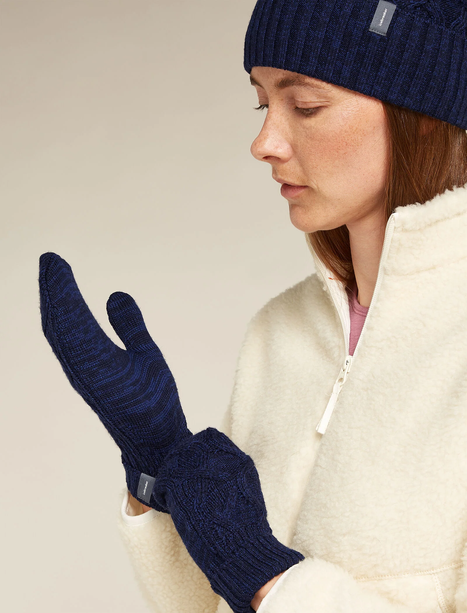 Unisex Merino Cable Knit Mittens - Image 6