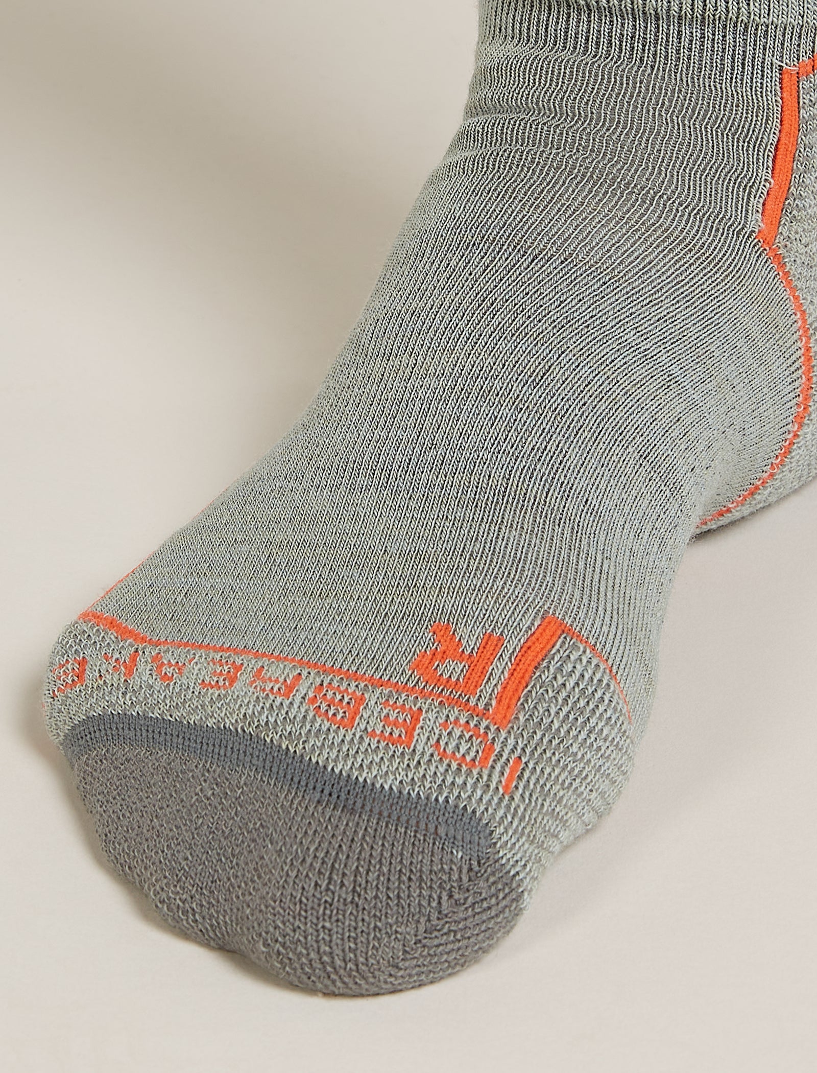 Men's Merino Hike+ Medium Crew Socks - Image 3