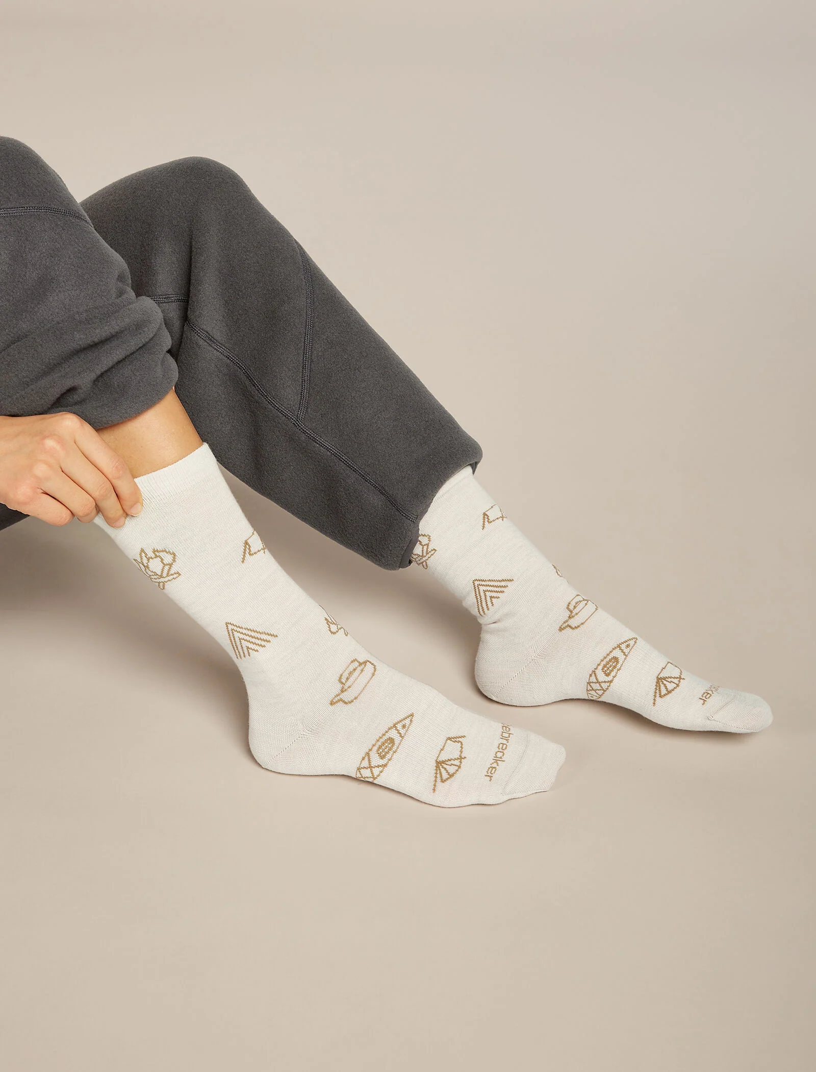 Women Lifestyle Crew Socks Camp Essentials - Image 2